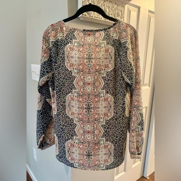 Sanctuary Red and Gray Patterned Blouse - Picture 3 of 3